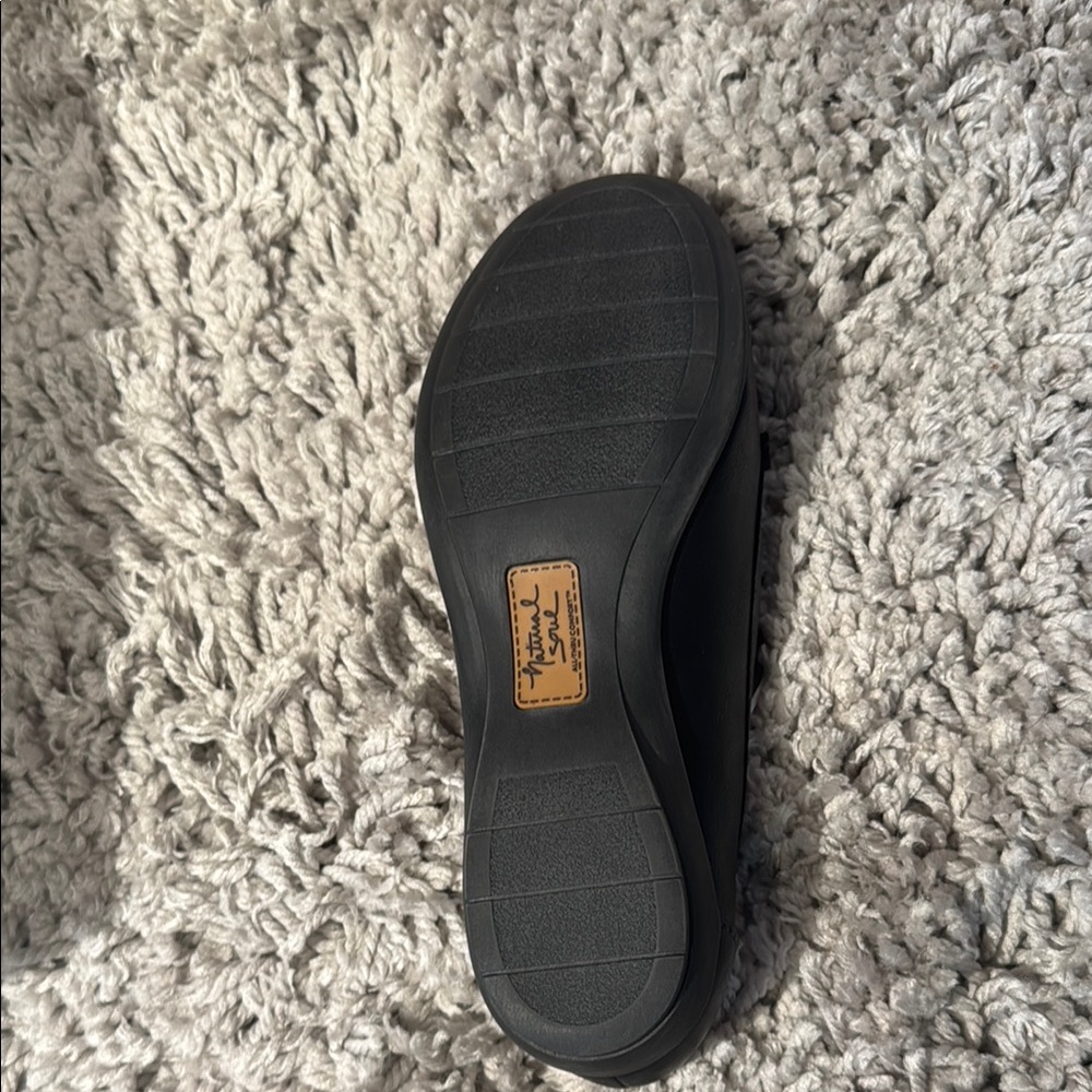 Natural Soul Black Loafers - Picture 4 of 4